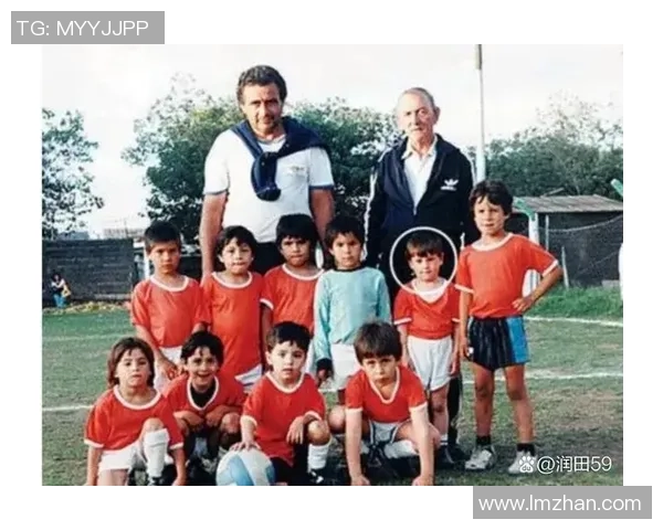 富家儿子如何在足球场上逆袭成明星球员的励志故事与成长历程 富家儿子如何在足球场上逆袭成明星球员的励志故事与成长历程