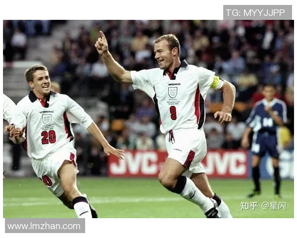 足球明星庆祝时的经典拍照姿势解析与灵感分享